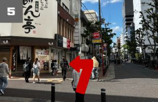 江坂ウエストサイドストリート直進