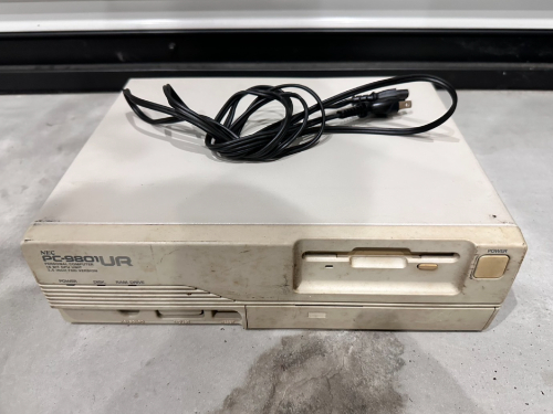 NECのパソコンPC-9801UR