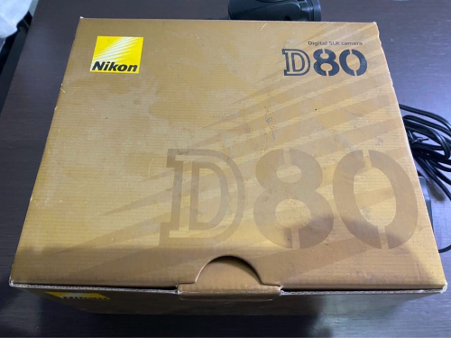 NIKON D80